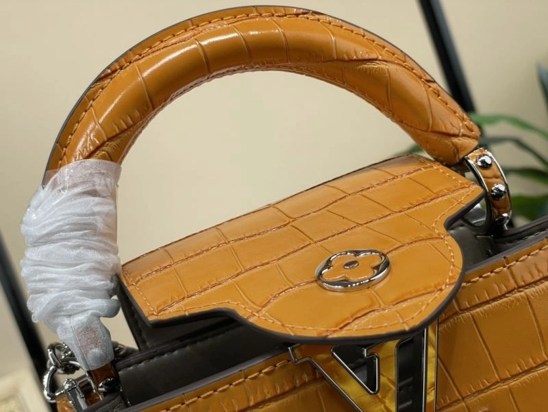 LV Capucines Bags 4365F-0010