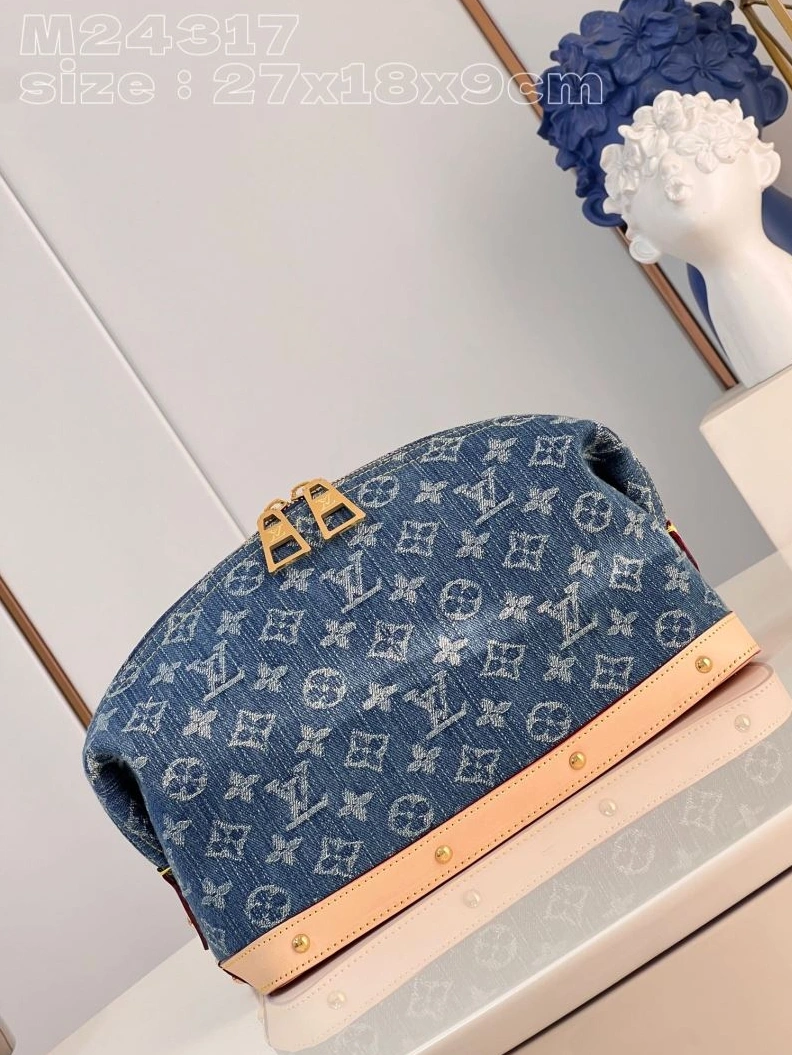 LV Clutch Bags 4365F-0272
