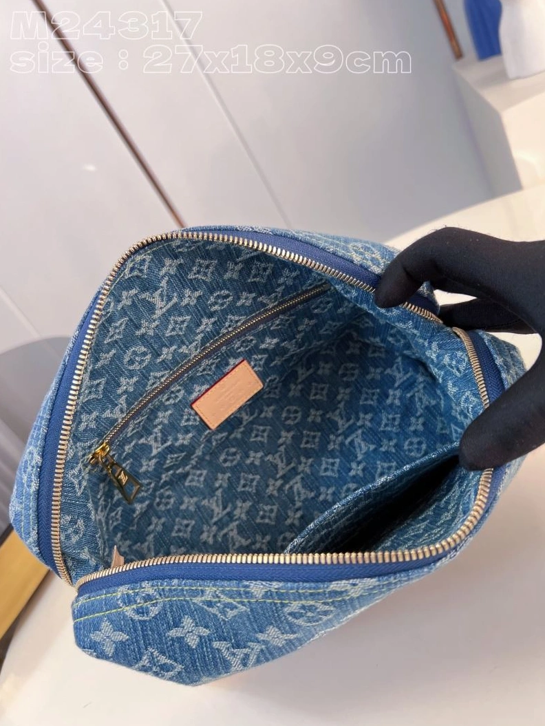 LV Clutch Bags 4365F-0272