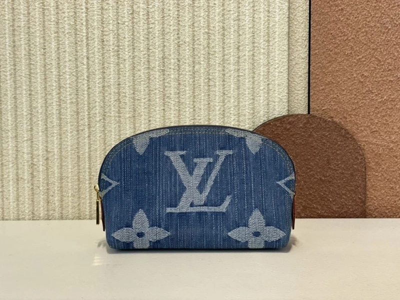 LV Clutch Bags 4365G-0002