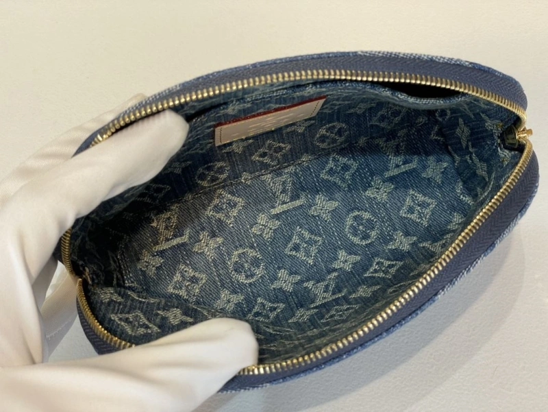 LV Clutch Bags 4365G-0002