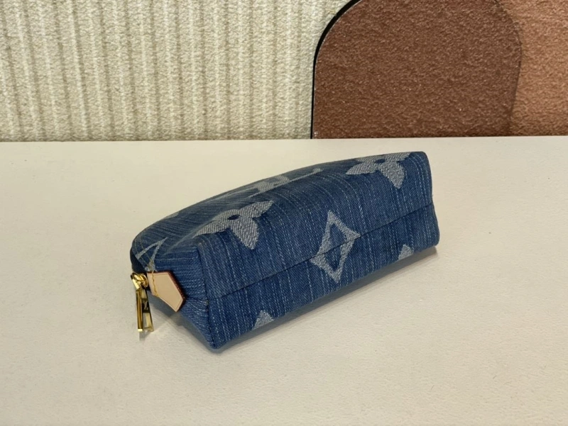 LV Clutch Bags 4365G-0002