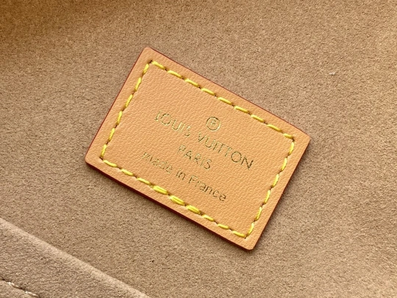 LV Round Bags 4365G-0179