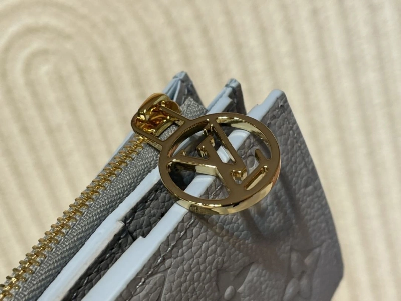 LV Wallets 4365H-0010