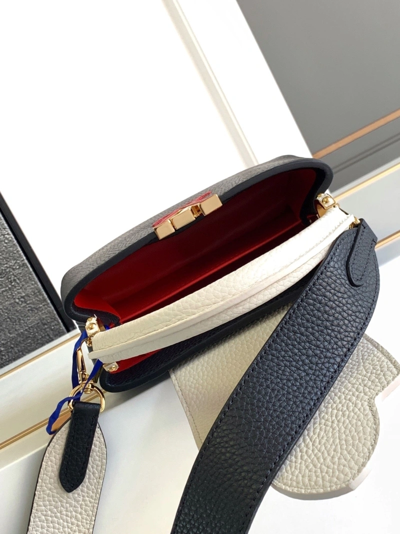 LV Capucines Bags 4365H-0054