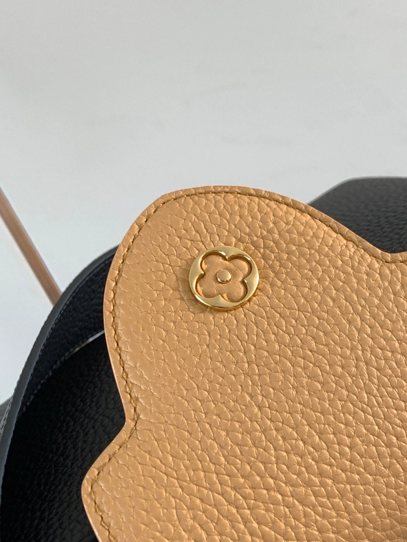 LV Capucines Bags 4365H-0064