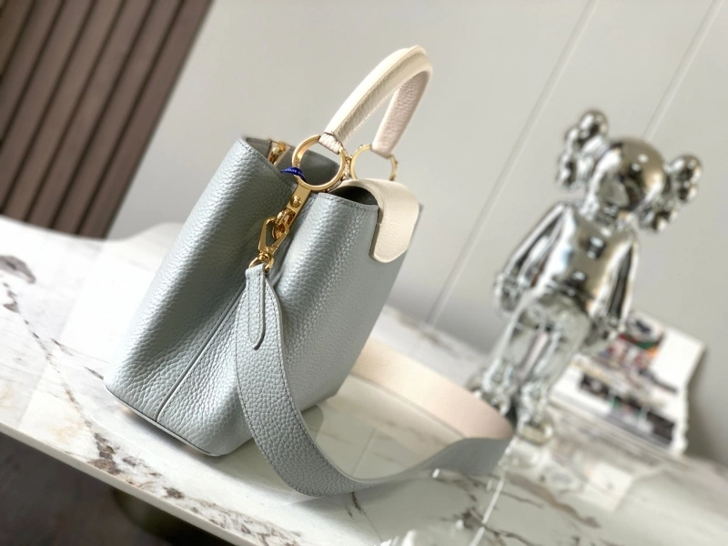 LV Capucines Bags 4365H-0069