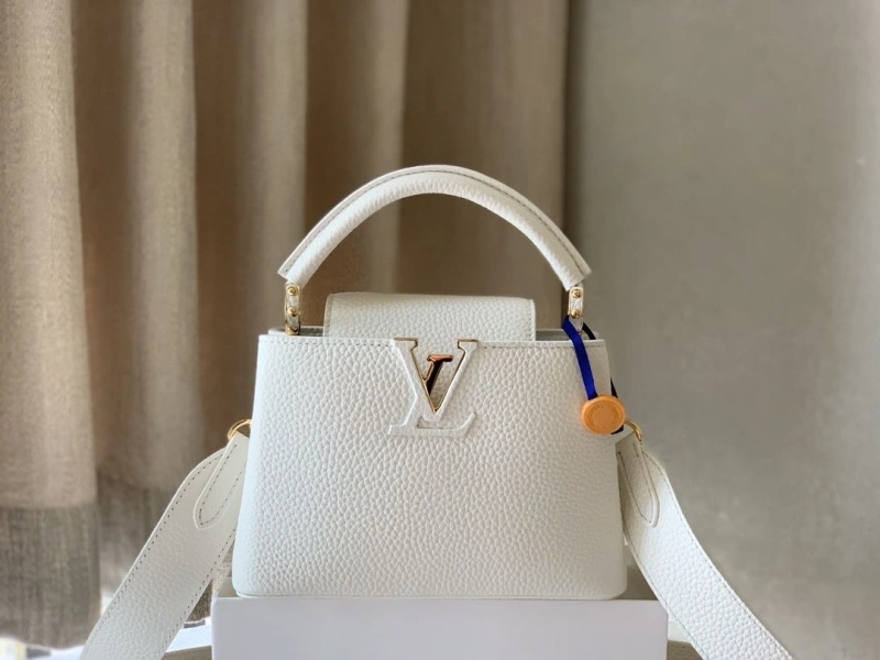 LV Capucines Bags 4365H-0100