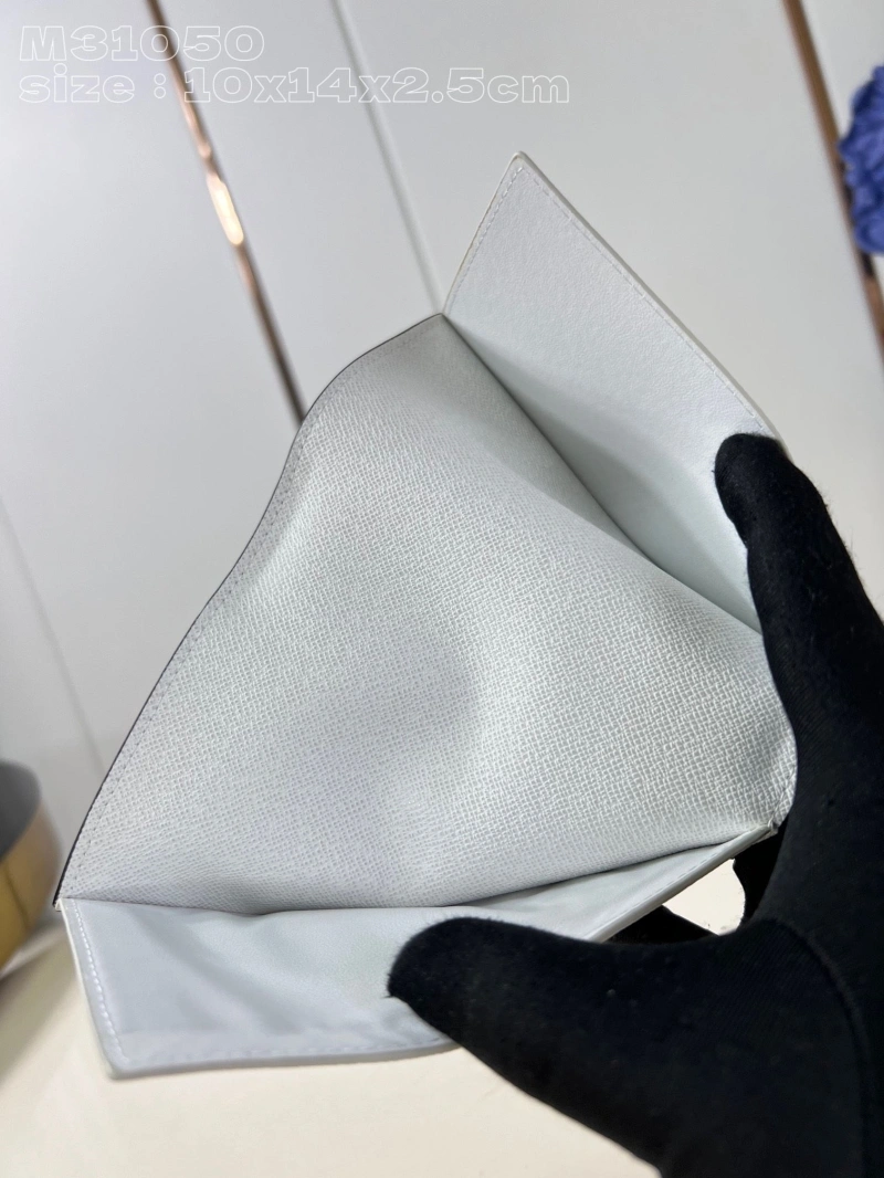 LV Wallets 4365H-0152