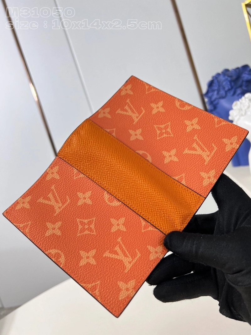 LV Wallets 4365H-0153
