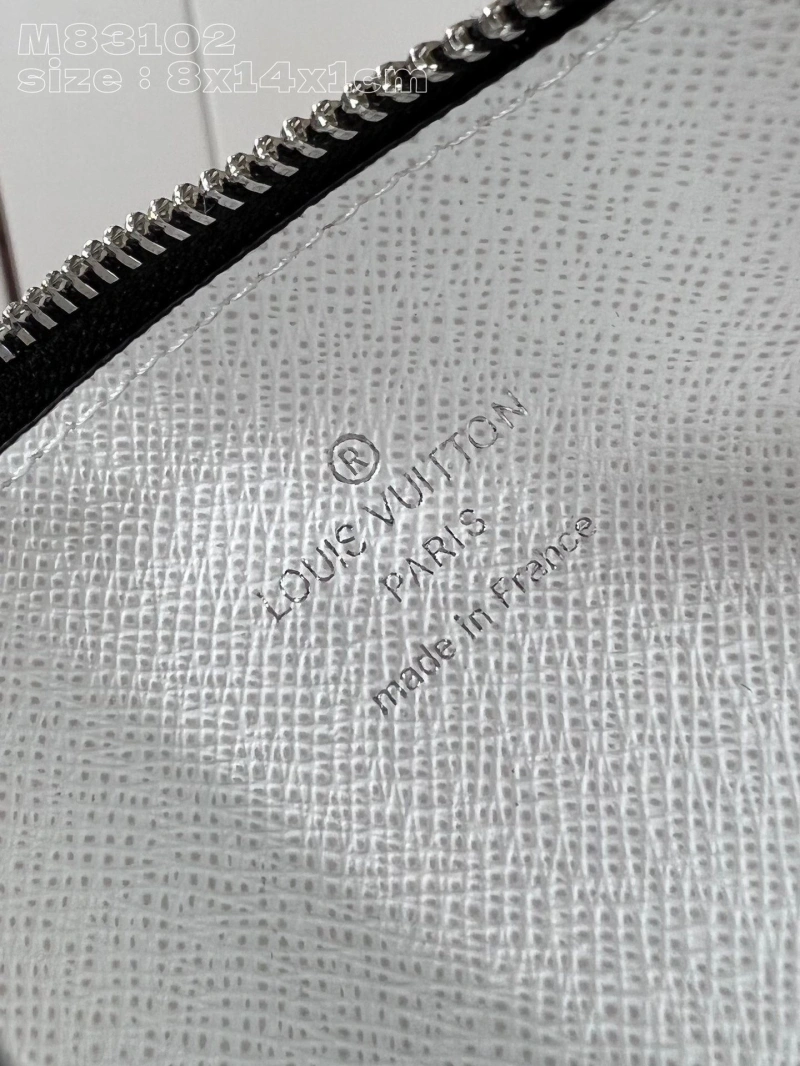 LV Wallets 4365H-0158