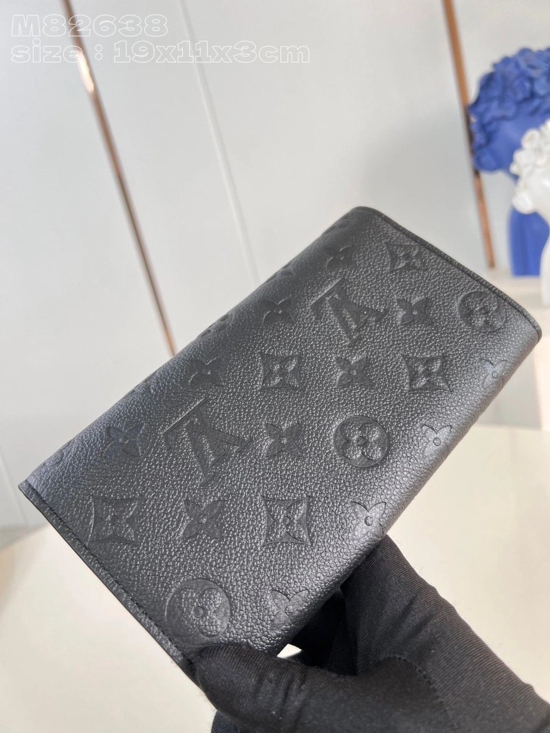 LV Wallets 4365H-0189
