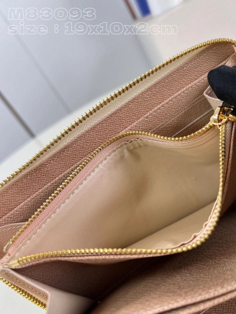 LV Wallets 4365H-0305