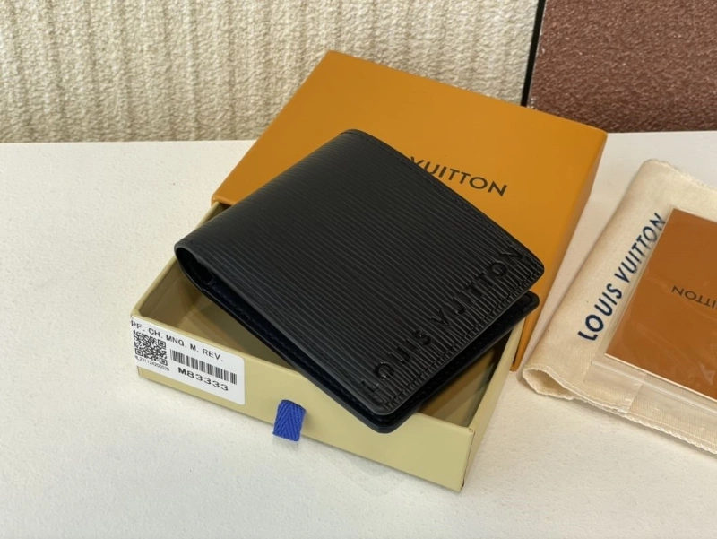 LV Wallets 4365H-0348