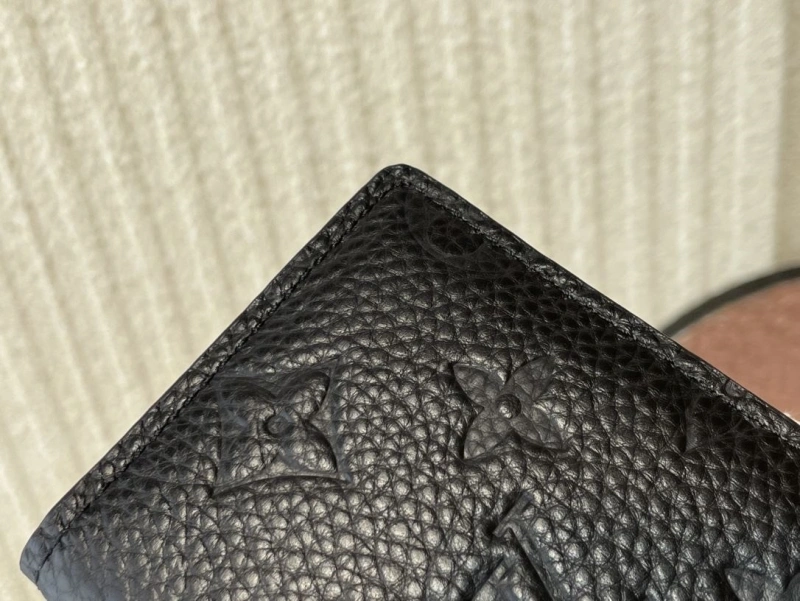 LV Wallets 4365H-0385