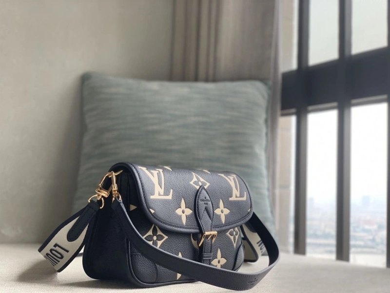 LV Satchel Bags 4365H-0398
