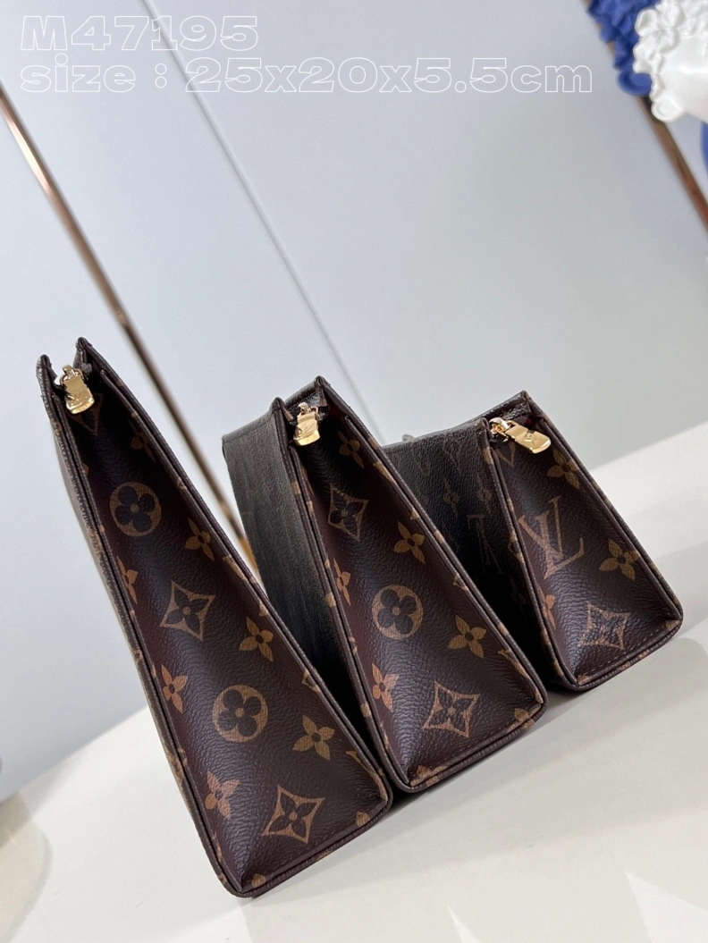 LV Clutch Bags 4365H-0481