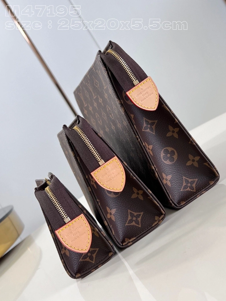 LV Clutch Bags 4365H-0481