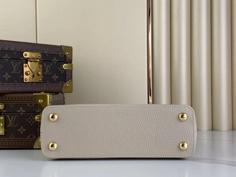 LV Capucines Bags 4365H-0486