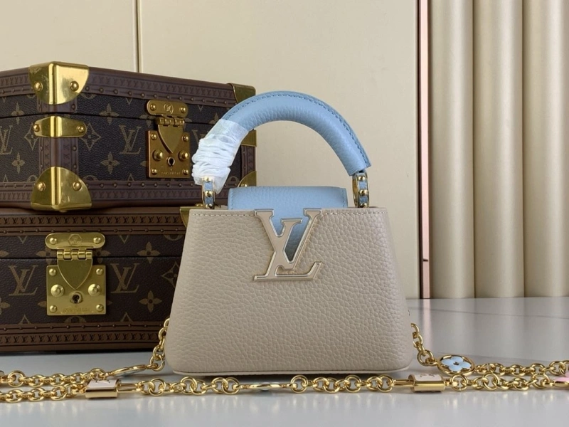 LV Capucines Bags 4365H-0488