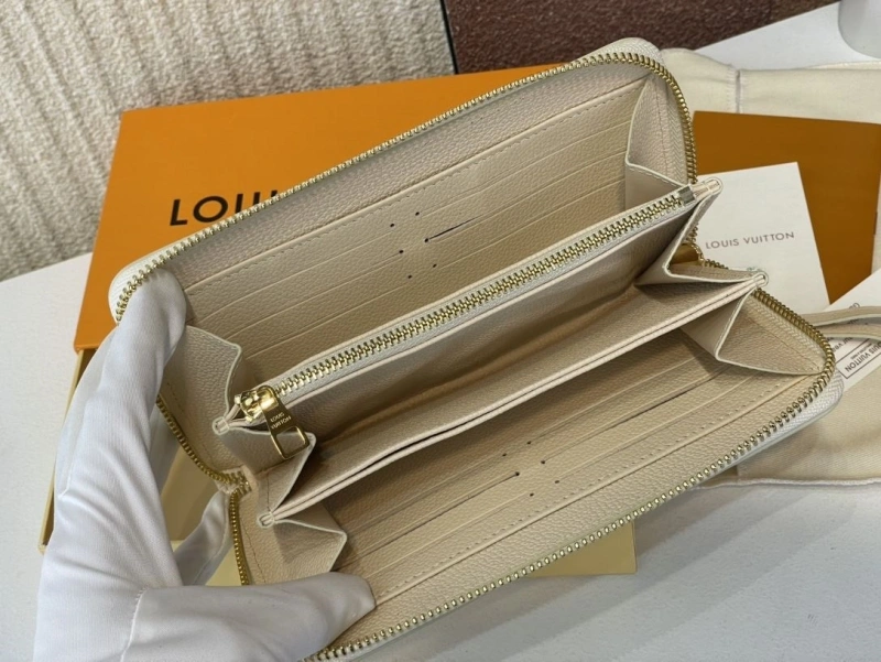 LV Wallets 4365H-0523