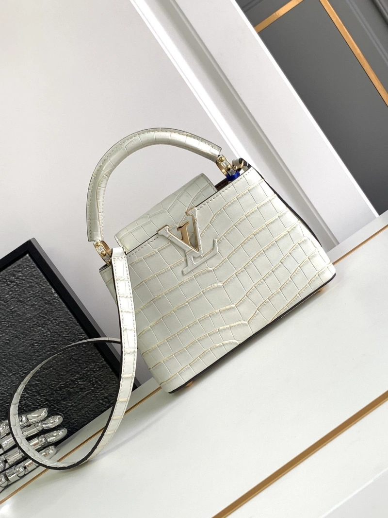 LV Capucines Bags 4365H-0537