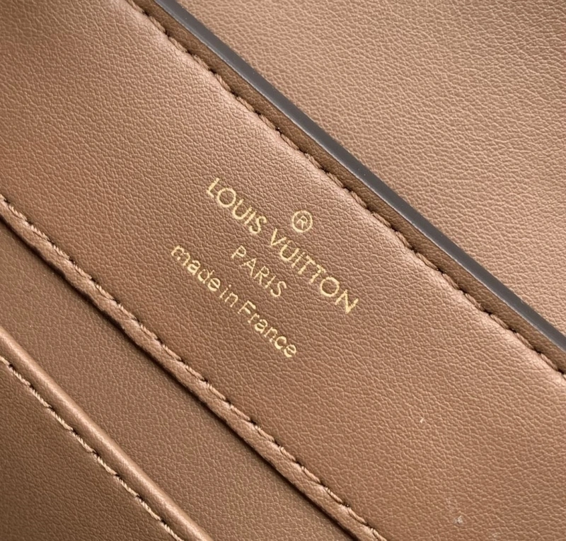 LV Capucines Bags 4365H-0537