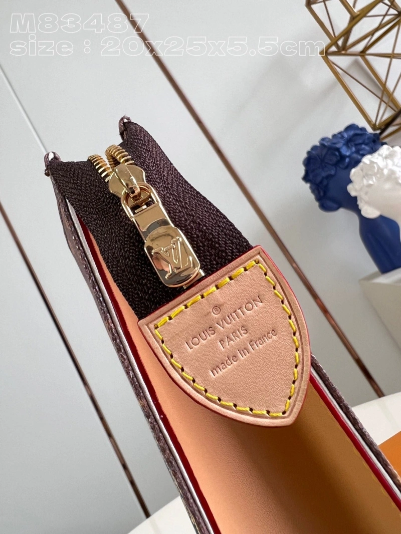 LV Clutch Bags 4365H-0561