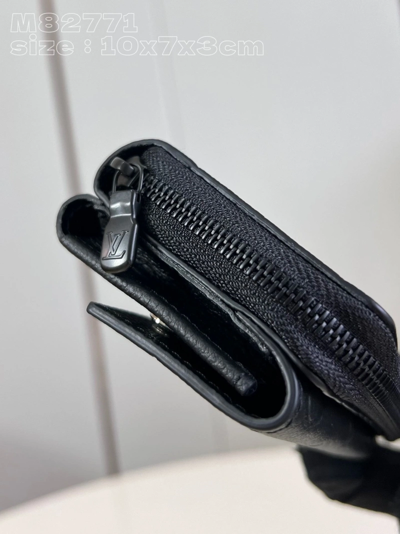 LV Wallets 4365H-0567