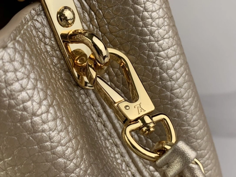 LV Capucines Bags 4365H-0669