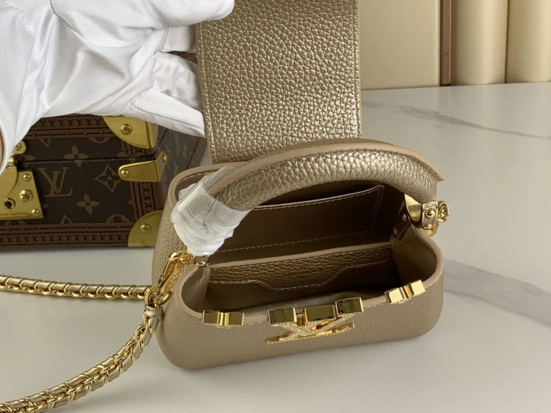 LV Capucines Bags 4365H-0669