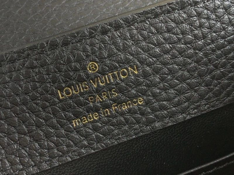 LV Capucines Bags 4365H-0673