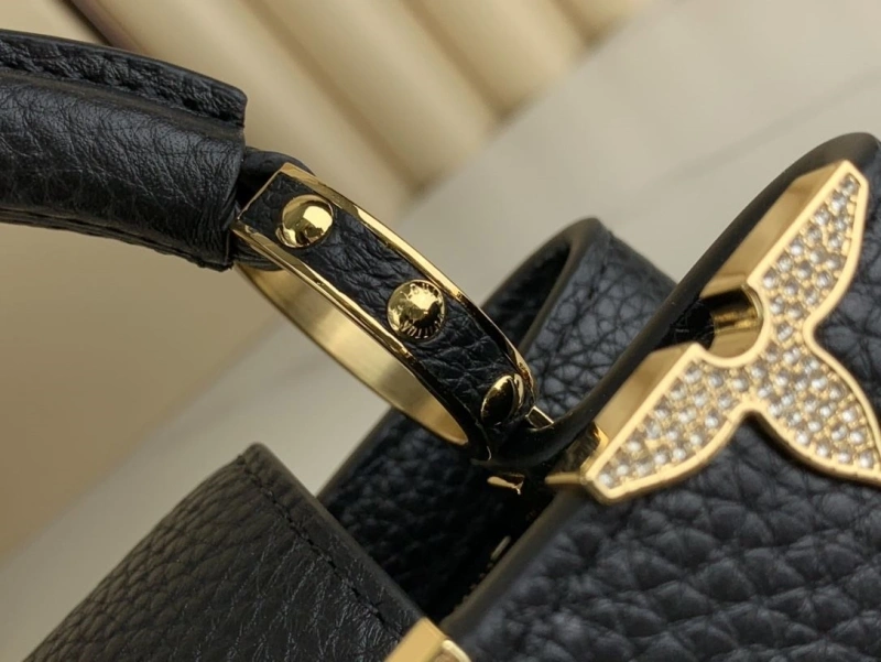 LV Capucines Bags 4365H-0674