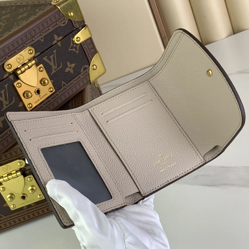 LV Wallets 4365I-0091