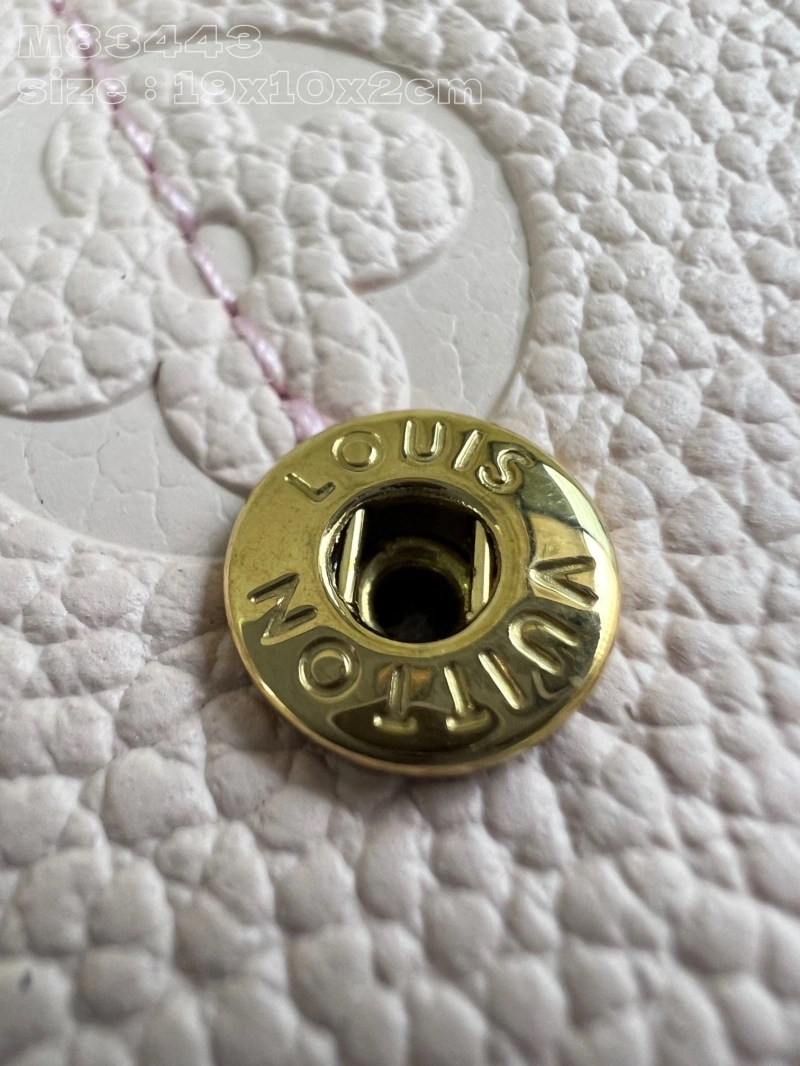 LV Wallets 4365I-0134