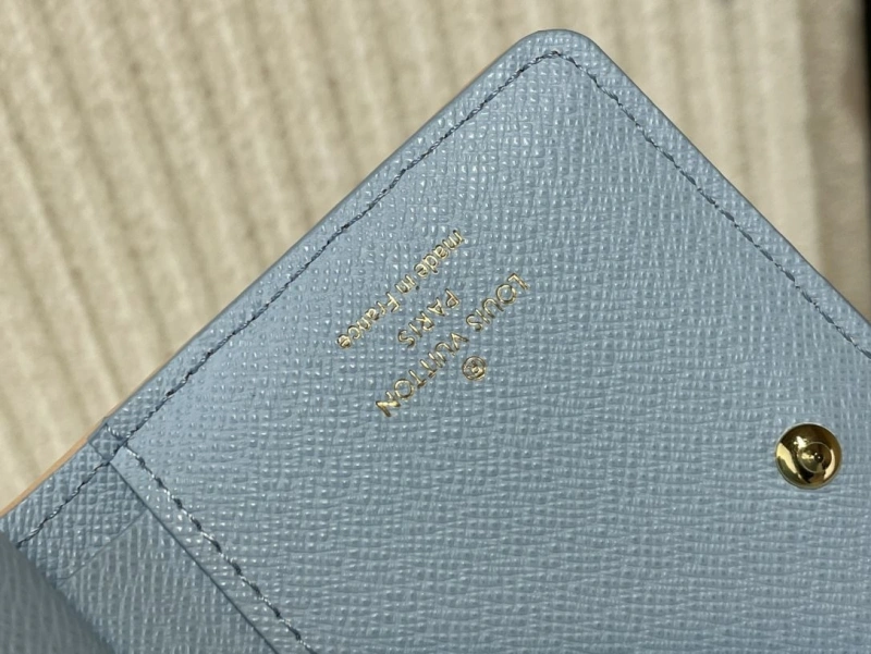 LV Wallets 4365I-0239