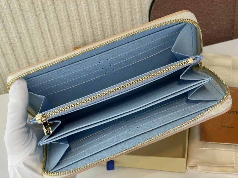 LV Wallets 4365I-0240