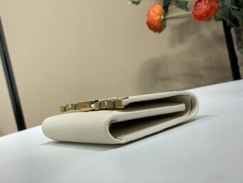 LV Wallets 4365I-0286