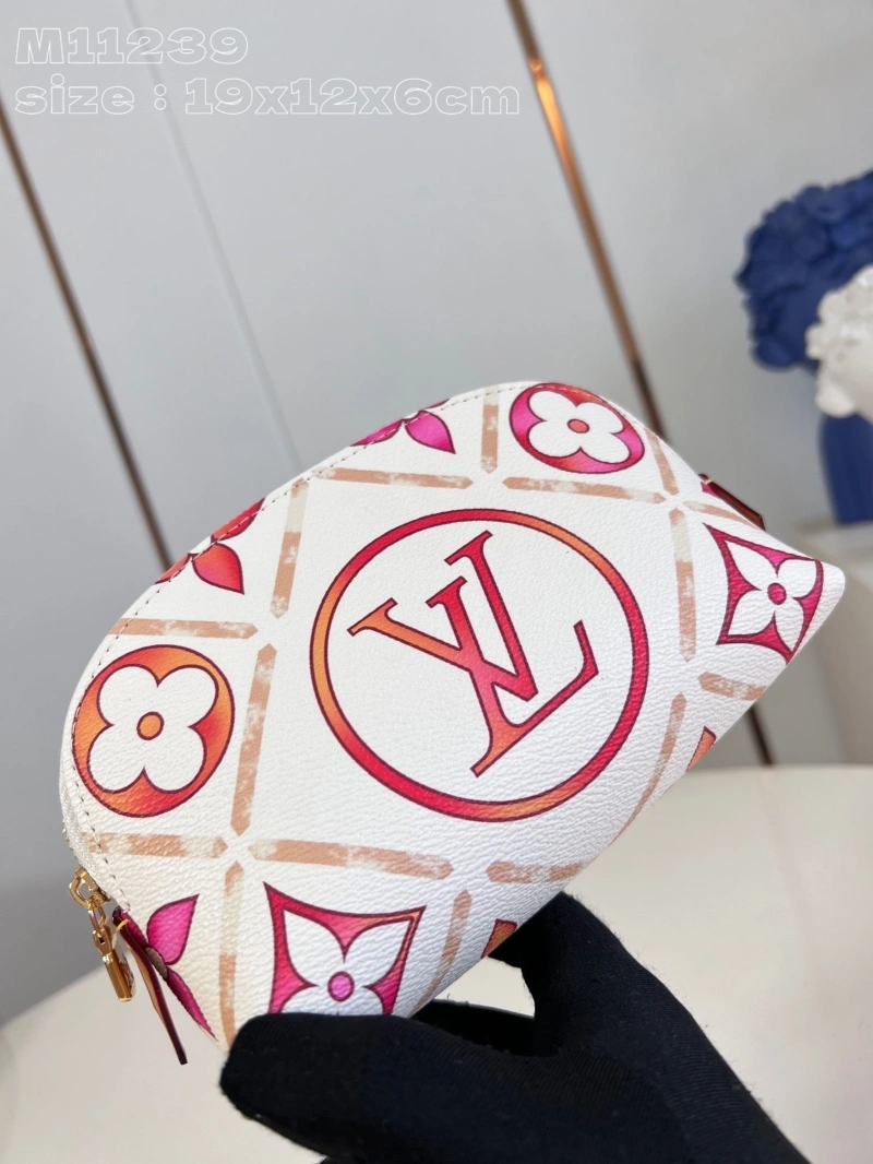 LV Wallets 4365I-0324