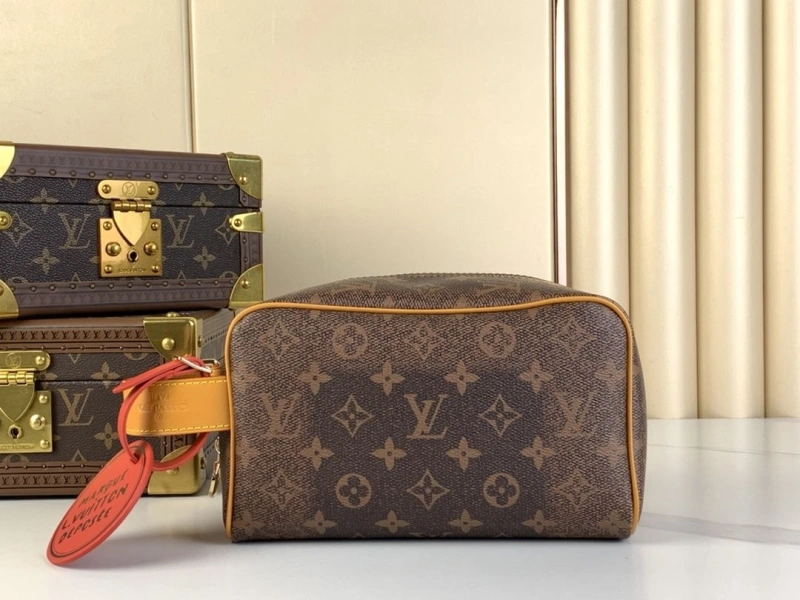 LV Cosmetic Bags 4365I-0472