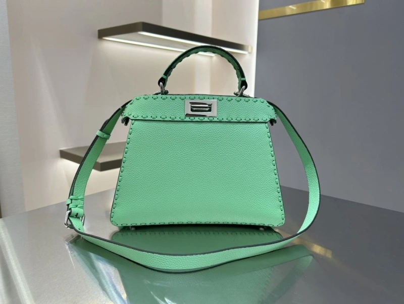 Fendi Top Handle Bags 4370-0001