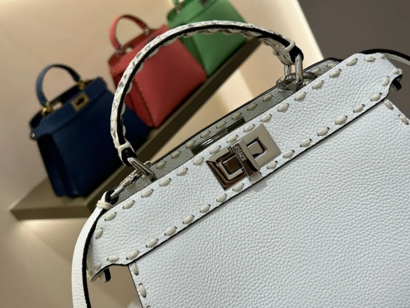 F**di top handle bags 4370-0004