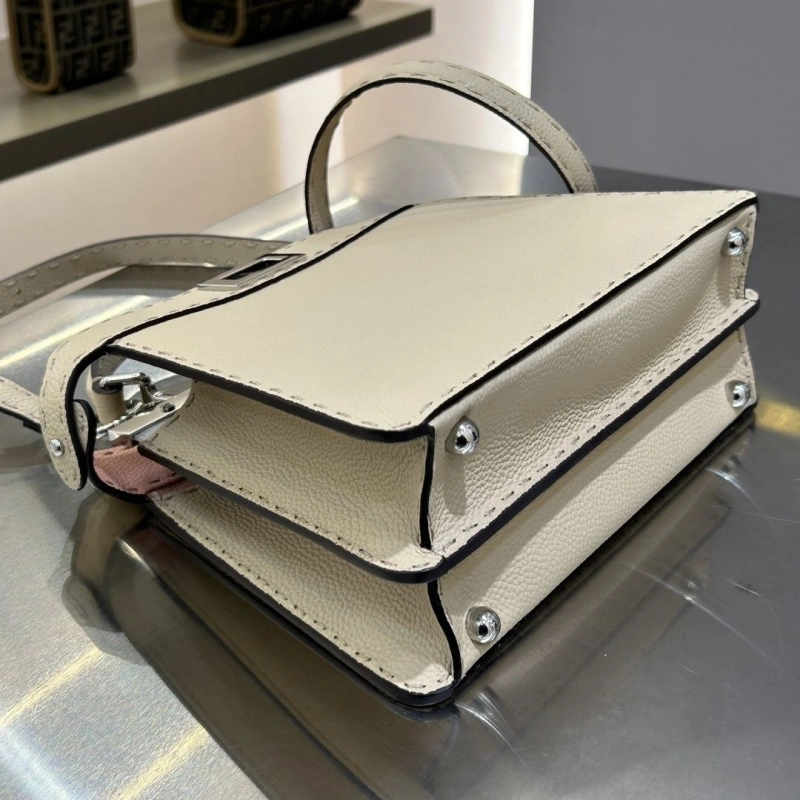 Fendi Top Handle Bags 4370-0005