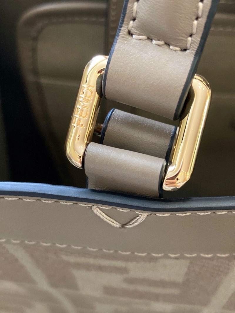 Fendi Shopping Bags 4370-0008