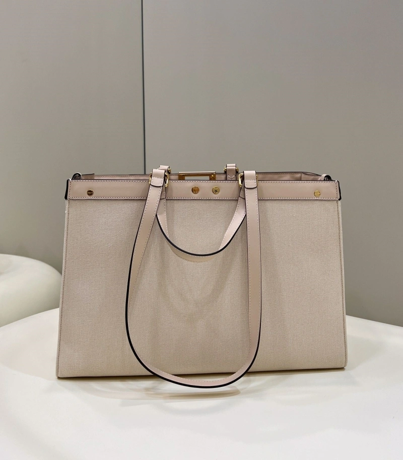 Fendi Shopping Bags 4370-0009