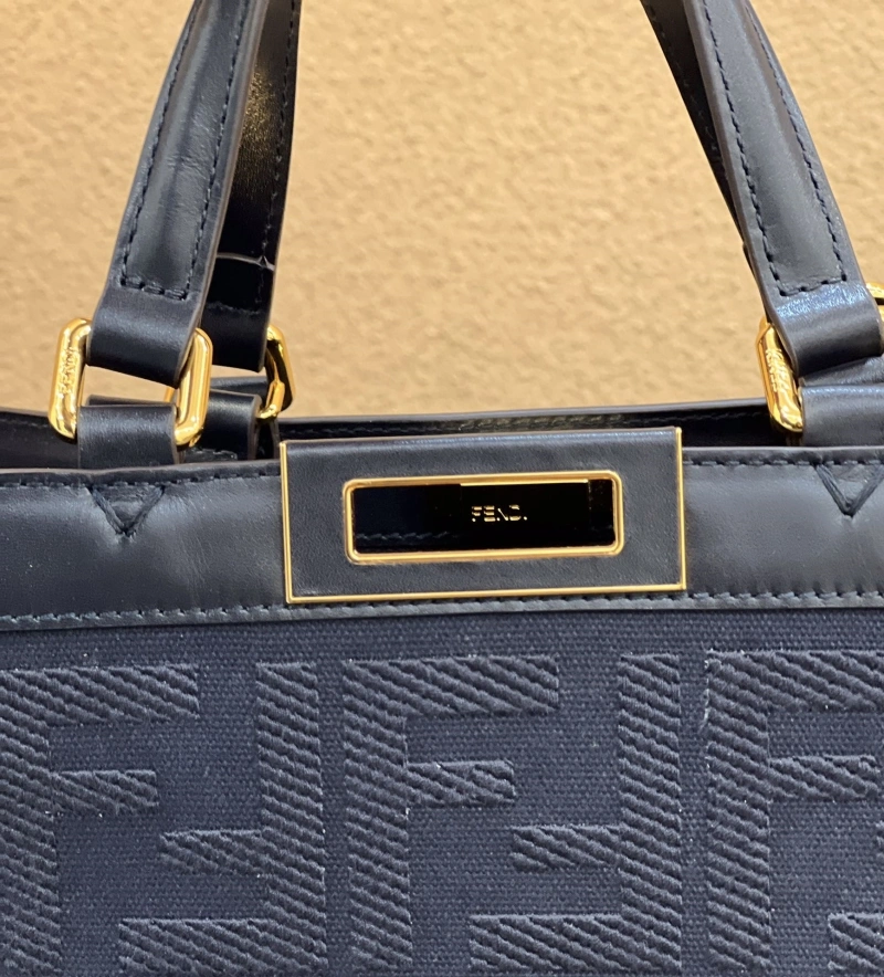 Fendi Shopping Bags 4370-0010