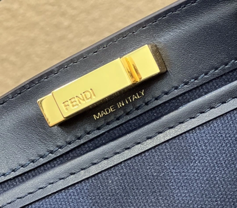 Fendi Shopping Bags 4370-0010