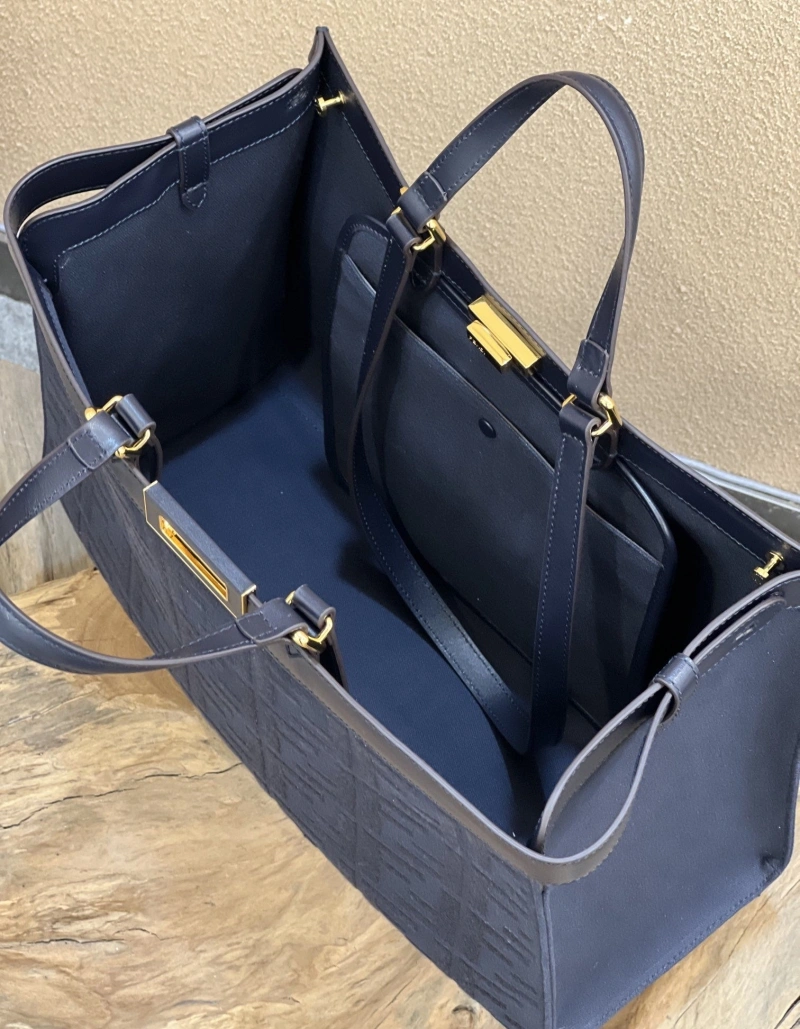 Fendi Shopping Bags 4370-0010