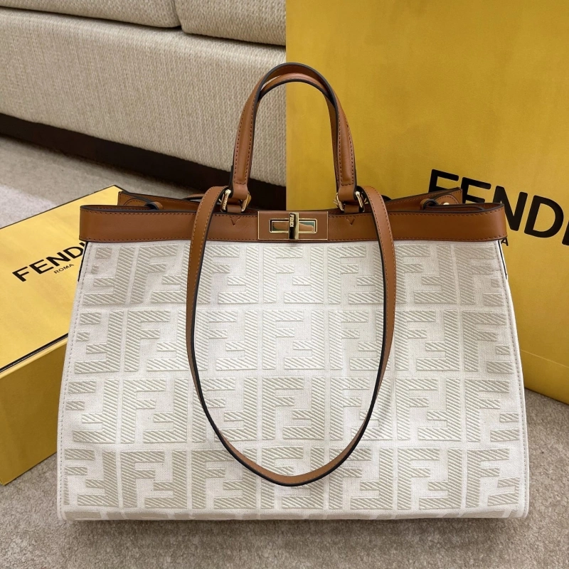 Fendi Shopping Bags 4370-0011