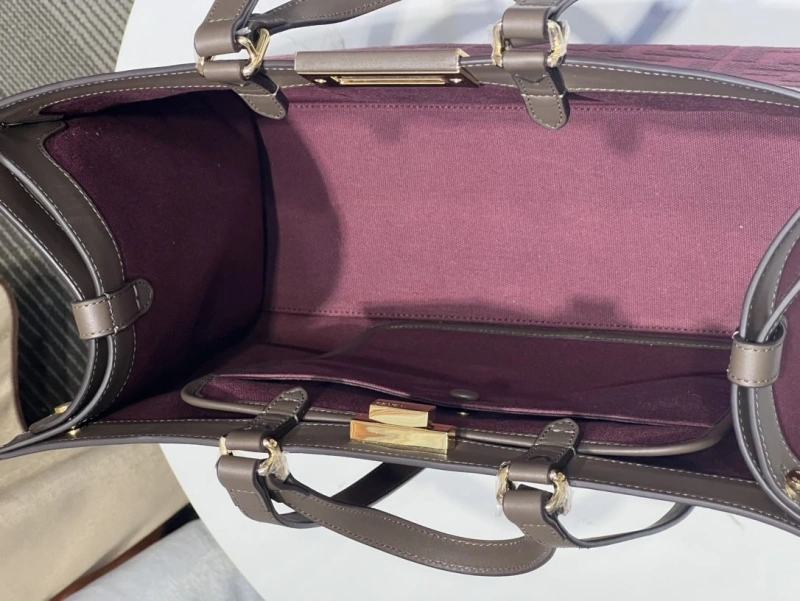 Fendi Shopping Bags 4370-0014